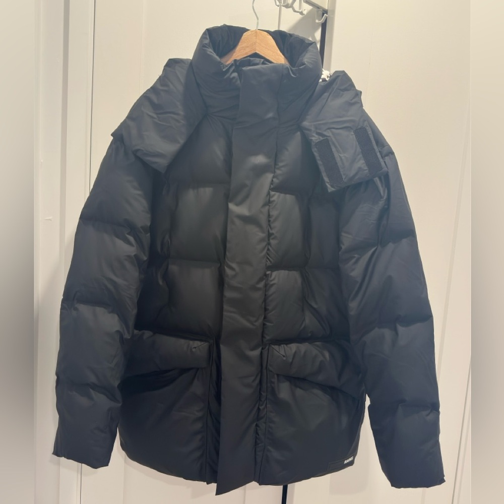 Rains Lux Oversized Puffer Jacket. Waterproof, Windproof, Insulated, Breathable.